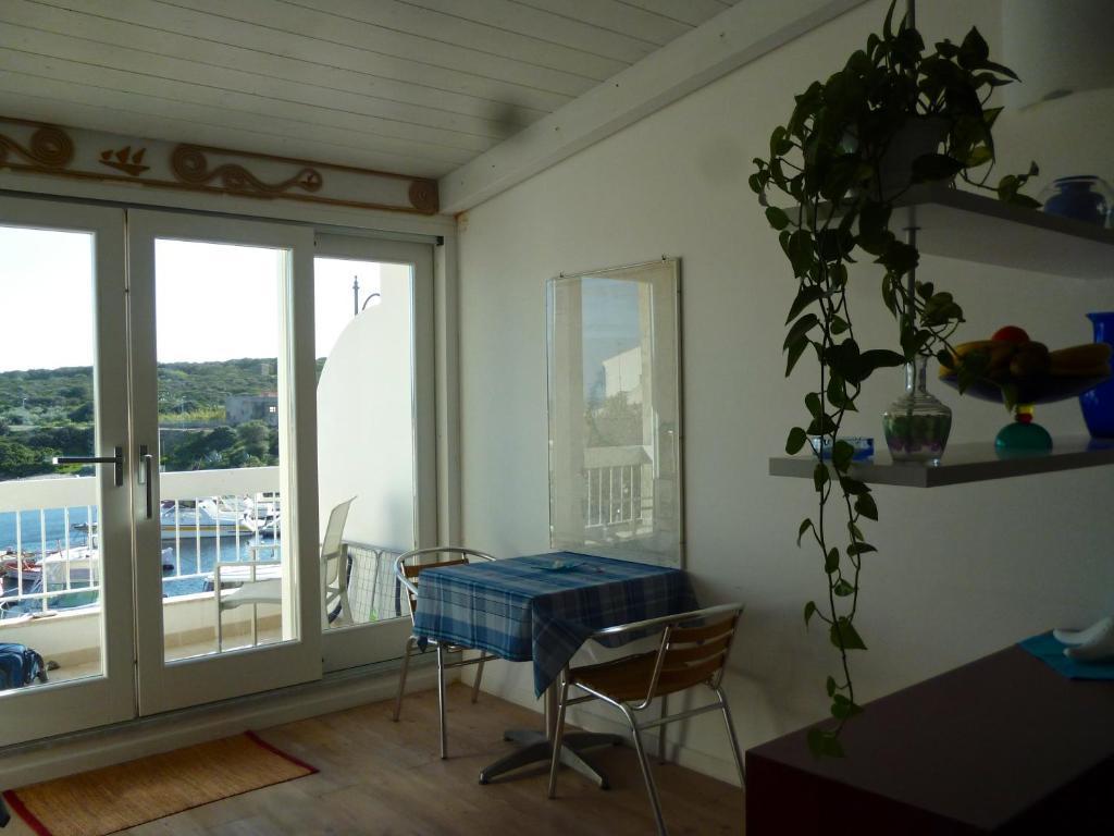 Domo Sul Porto Bed and Breakfast Stintino Eksteriør billede